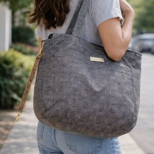 Ju-Ju-Be Gray Geometric Tote With Free Key Pouch